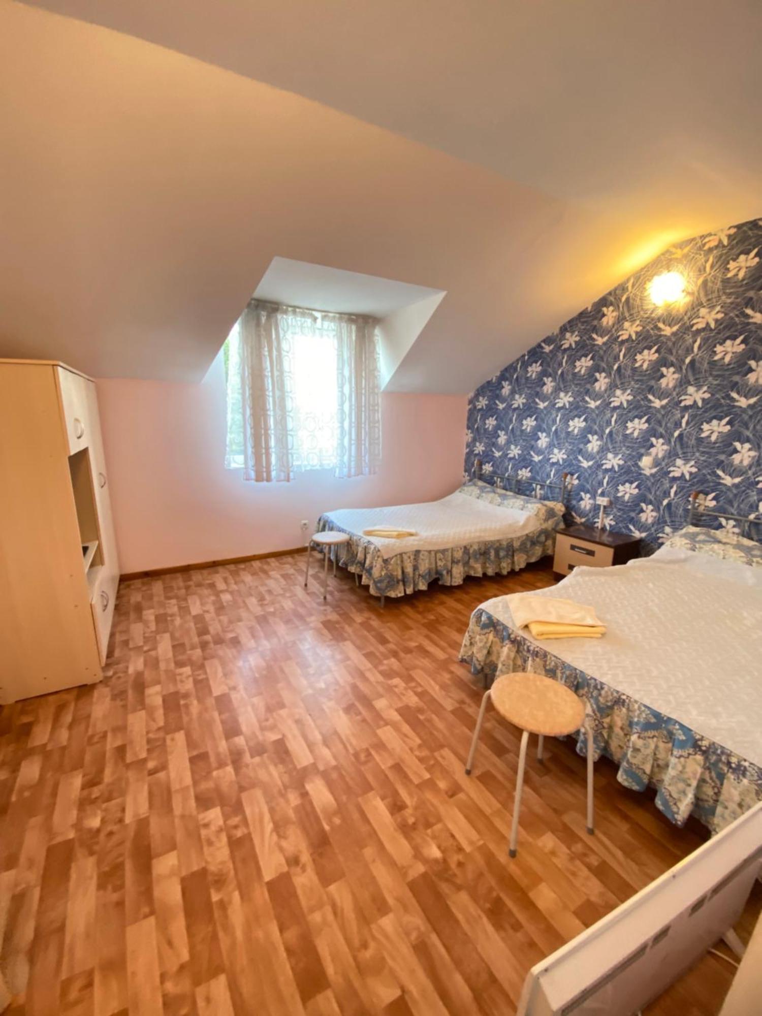 Osobyi Guest House Чолпон-Ата Экстерьер фото