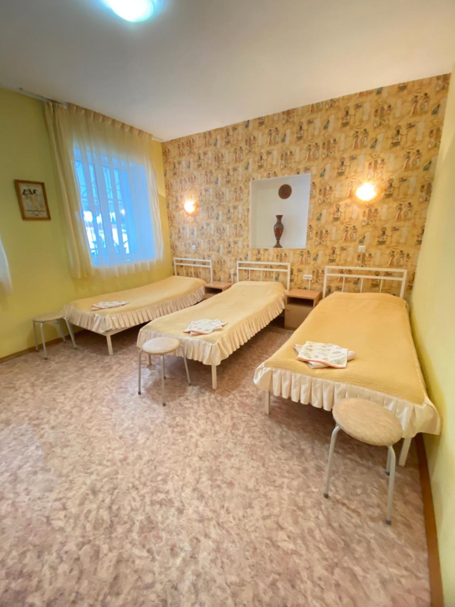 Osobyi Guest House Чолпон-Ата Экстерьер фото