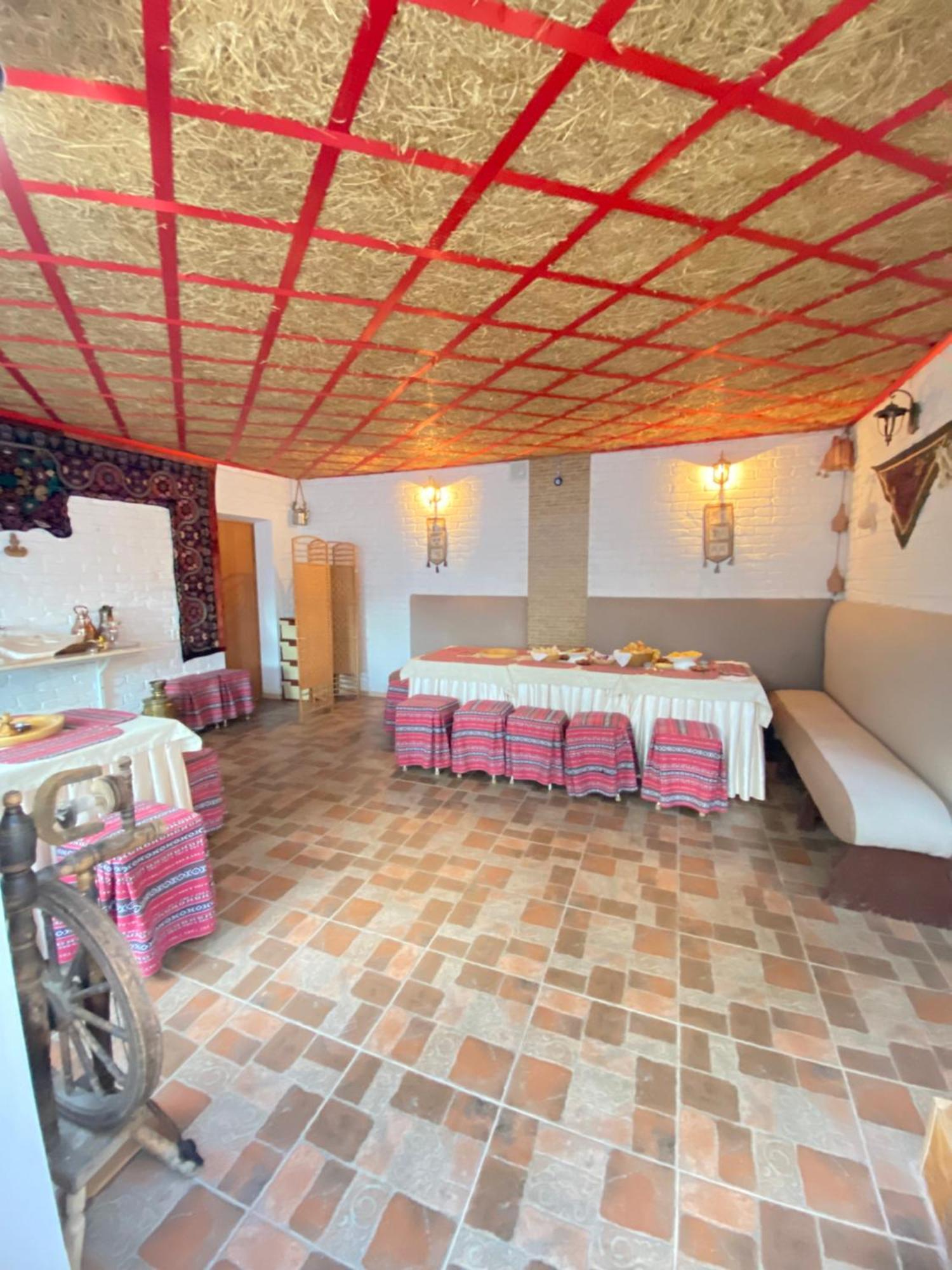 Osobyi Guest House Чолпон-Ата Экстерьер фото