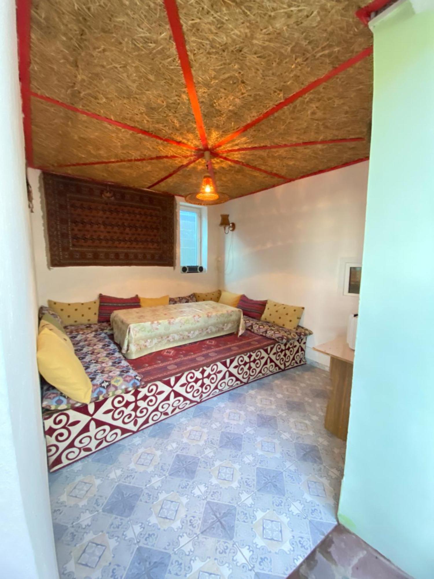 Osobyi Guest House Чолпон-Ата Экстерьер фото